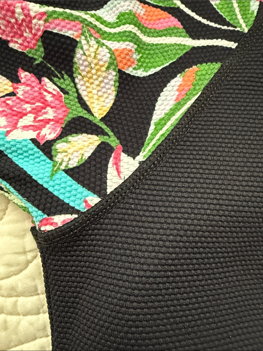 Hurley Black Floral Long Sleeve Rash Guard One Piece Swimsuit UPF 50 Size L - Picture 12 of 17